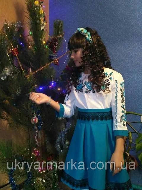 Вишитий жіночий костюм "Мальвіна" голубий