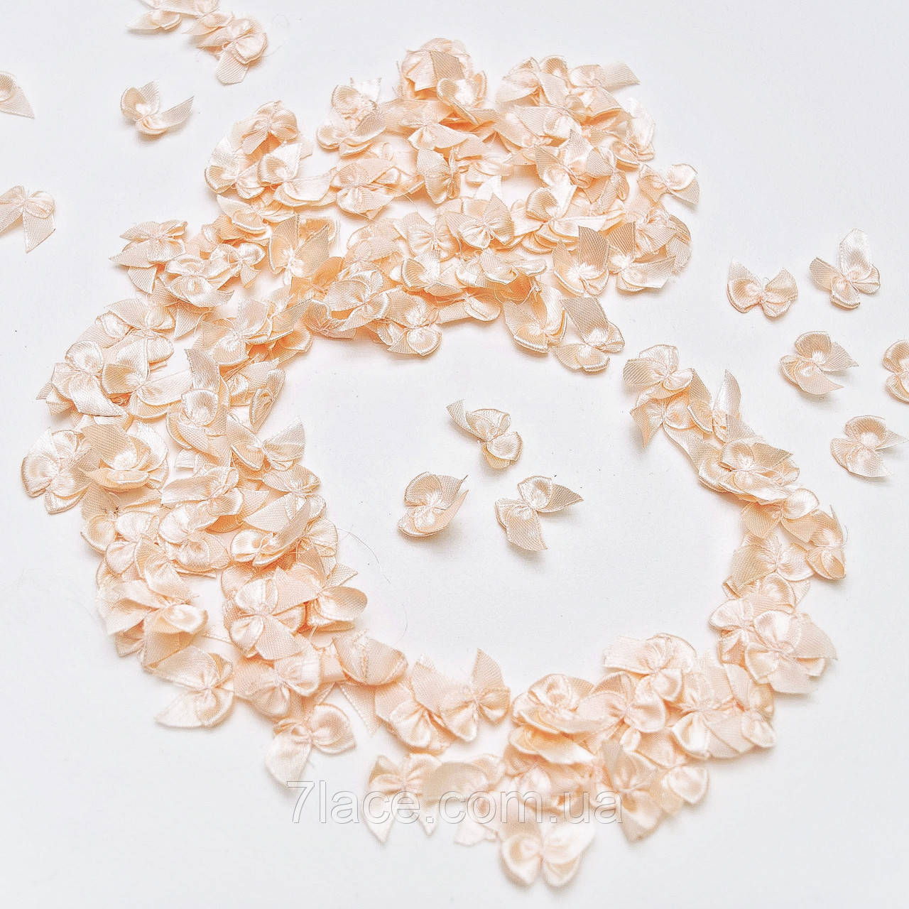 Бантік декоративний з атласної стрічки / колір персиковий / замовлення від 1 упаковки (20 штук), фото 1