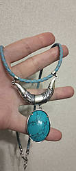 Кольє срібне з сітчастою бірюзою на шкіряному плетеному шнурку блакитного кольору