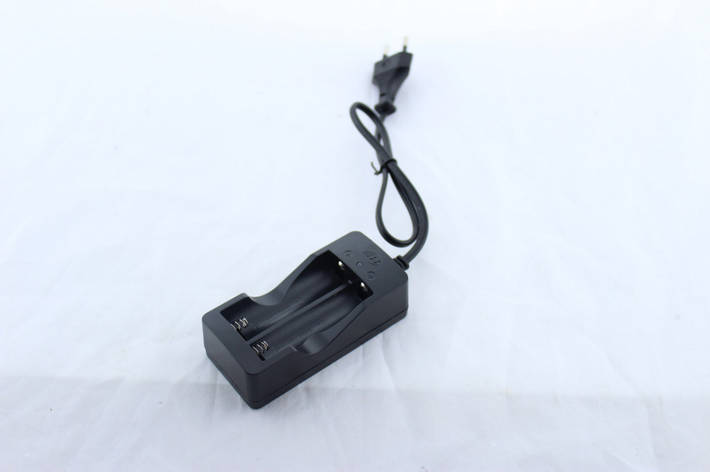 Зарядний пристрій на 2x18650 від мережі 220V SINGLE YU227, фото 1