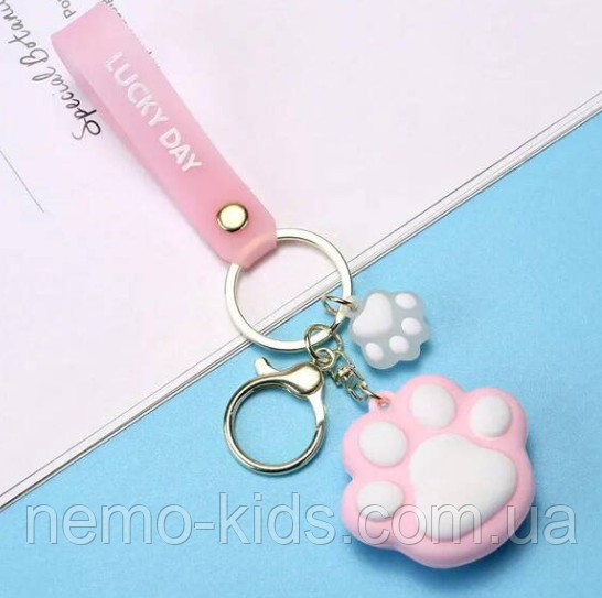 Брелок котяча лапка рожевий на сумку, Брелок на рюкзак ключі Котячі лапки, Стильний брелок, фото 1