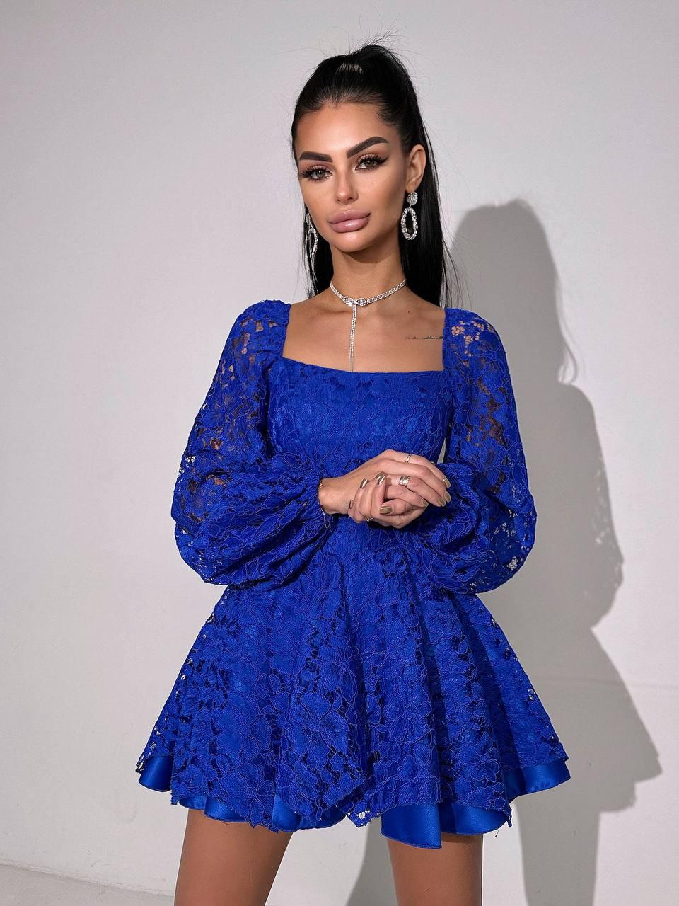 Розкішна мереживна жіноча сукня з корсетним верхом та пишною подвійною спідницею Smb9286