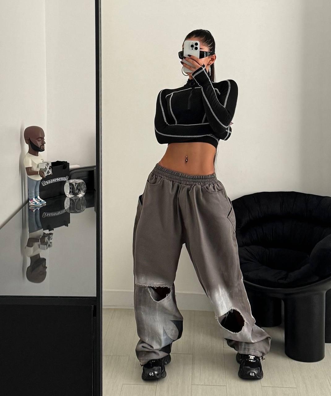 Чорний топ із білими швами, фото 1