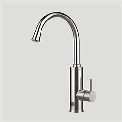 Проточний водонагрівач ELW04-E 3 kW з індикатором температури на мийку