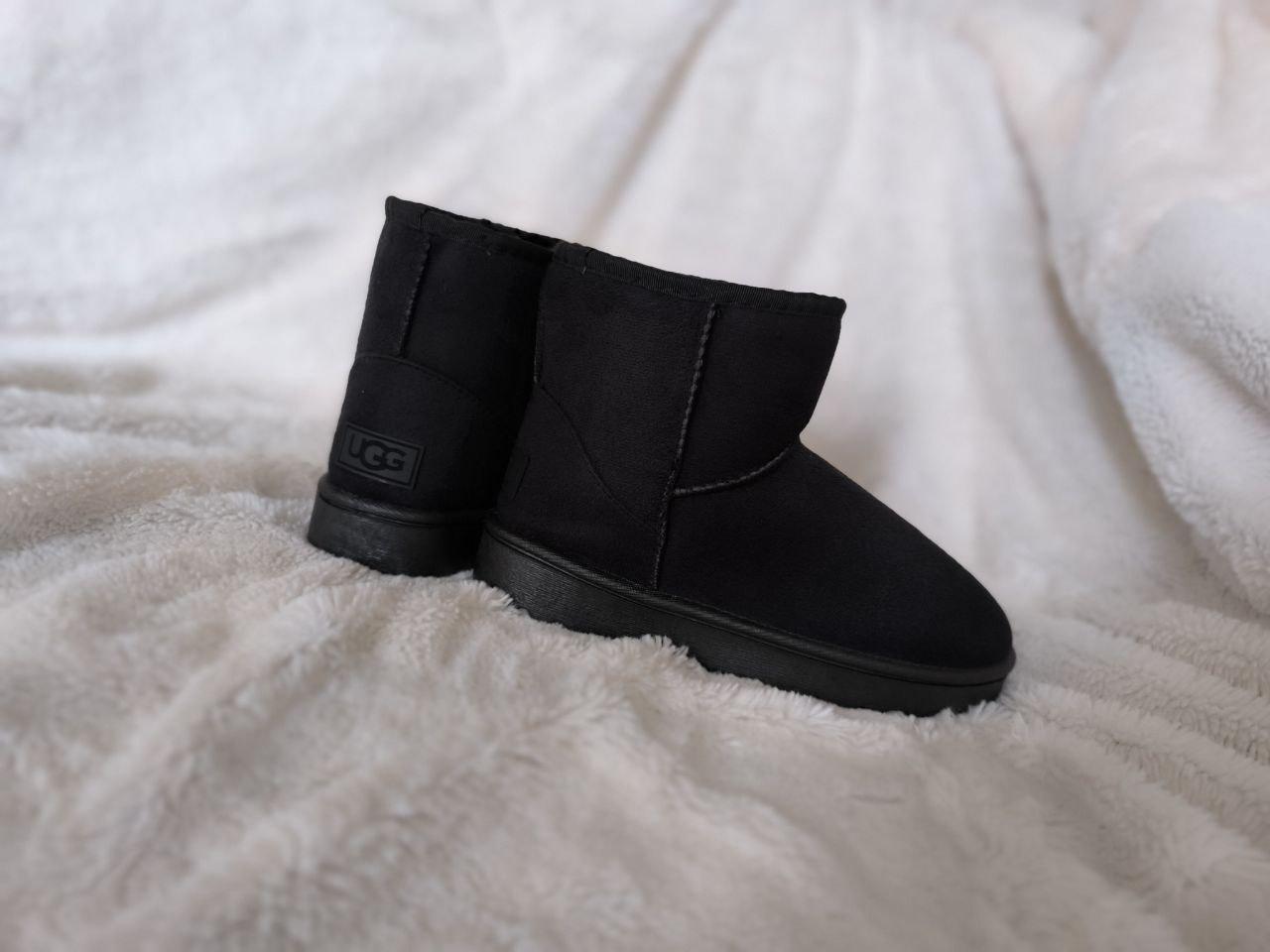 Уги ЧОРНІ короткі екозамша жіночі UGG BLACK унісекс чоловічі напівчоботи черевички черевички зима