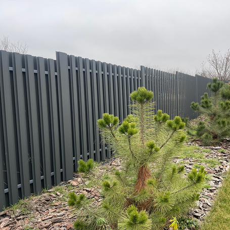 Штахетник металевий