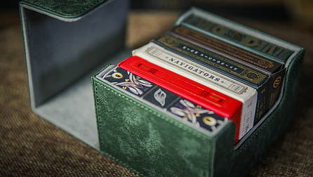 Реквізит для фокусів | Колекційний бокс для карт від TCC зелений (6 колод), фото 2