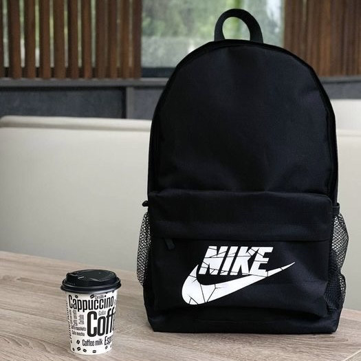 Чоловічий спортивний рюкзак Nike міський чорний ранець сумка Найк спортивна для тренувань