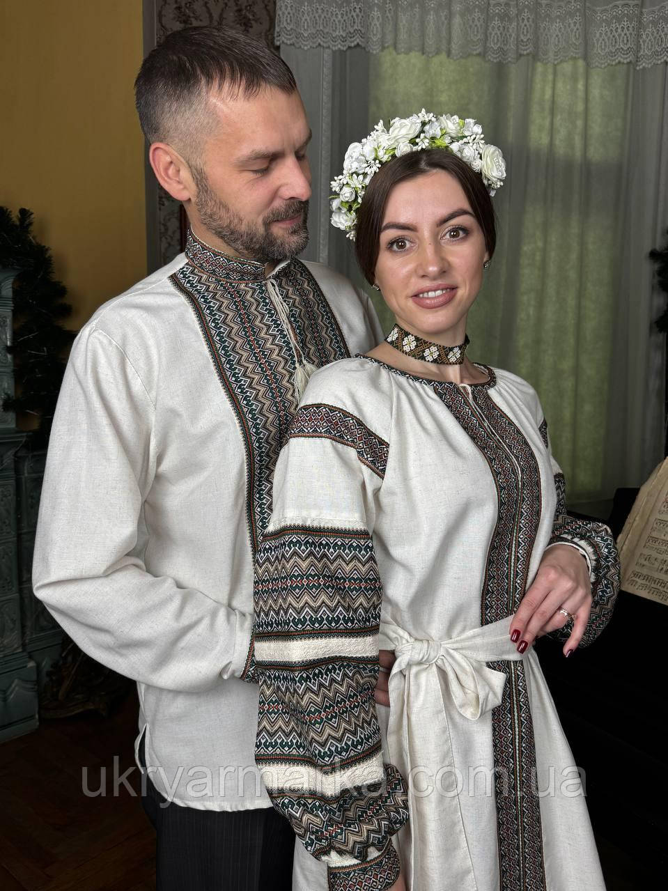 Етнічний вишитий комплект "Ватра" (тканий)