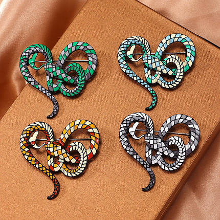 Брошка металева на сріблястій основі змія покрита триколірною емаллю розмір виробу 50х45 мм, фото 2