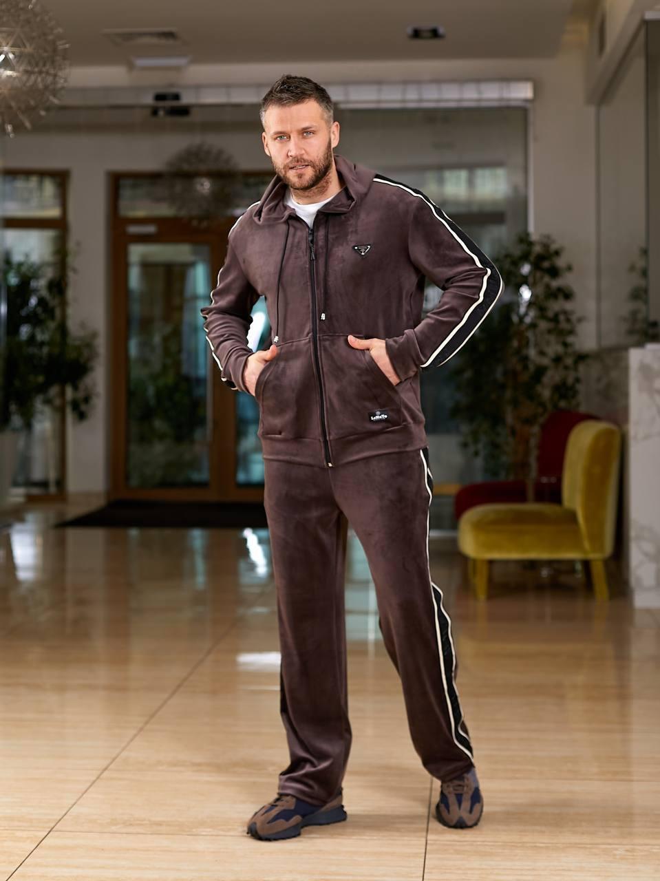 Чоловічий спортивний і домашній велюровий костюм унісекс з лампасами: кофта на блискавці з капюшоном та прямі штани, фото 1