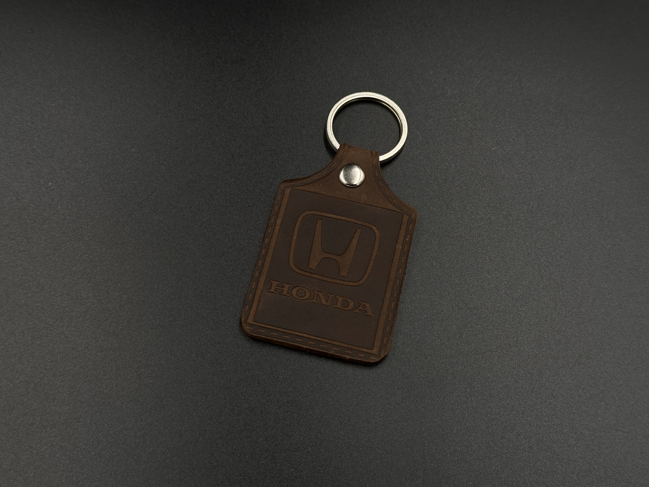 Брелок шкіряний. Honda. 43x65мм. Колір Коричневий.