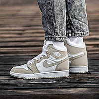 Білі шкіряні жіночі кросівки Nike Air Jordan 1 Retro