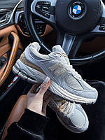 Сірі замшеві демісезонні жіночі кросівки New Balance 2002R кроси Нью Беланс 2002Р