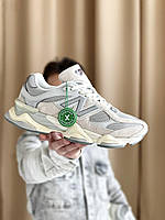 Сірі замшеві чоловічі кросівки New Balance 9060