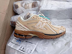 Бежеві шкіряні жіночі кросівки New Balance 1906R Демісезонні Нью Беланс 1906