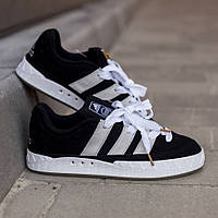 Чорні замшеві жіночі кросівки Adidas Adimatic Premium