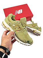 Оливкові текстильні жіночі кросівки New Balance 2002R