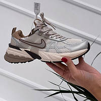 Бежеві текстильні чоловічі кросівки Nike Runtekk Orewood Brown/Light Bone