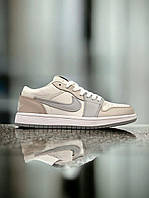 Бежеві жіночі шкіряні кросівки Nike Air Jordan 1 Low