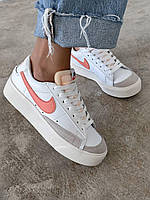 Білі шкіряні жіночі кросівки Nike Blazer Low Platform White