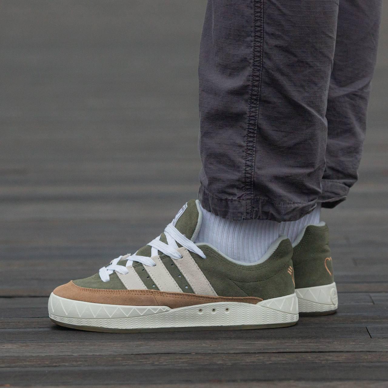 Оливкові чоловічі замшеві кросівки Adidas Adimatic x Human Made Khaki Brown Premium, фото 1