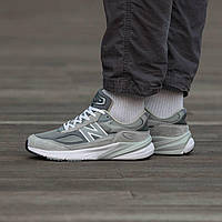 Сірі замшеві чоловічі кросівки New Balance 990 V6