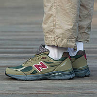 Зелені замшеві чоловічі кросівки New Balance 990 v3 x Teddy Santis “Green Purple”