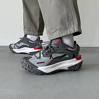 Сірі текстильні жіночі кросівки Nike ACG Mountain Fly 2 Gore-Tex