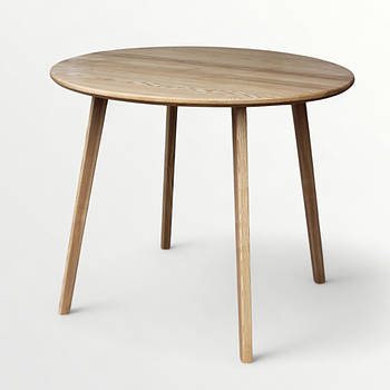 Дерев'яний обідній стіл у скандинавському стилі Мінімалістичний дизайн Столик на прямих тонких ніжках