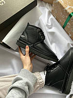 Чорні шкіряні жіночі Уггі UGG Neumel