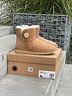 Коричневі замшеві жіночі Уггі UGG Bailey Button Ginger Mini