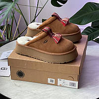 Зимові коричневі замшеві жіночі Уггі шльопки UGG Tazzle Slipper Platform Chestnut на платформі натуральне хутро