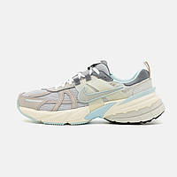 Сірі текстильні жіночі кросівки Nike V2K Run Light Iron Ore Grey Найк Ран В2К