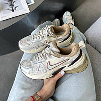 Бежеві текстильні жіночі кросівки Nike V2K Run Light Orewood Brown Beige FD0736-103