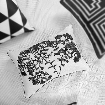 Подушка декоративна 45х32 см (мішковина) «Herbarium»