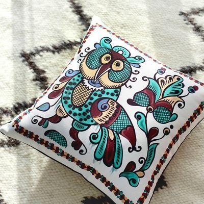 Подушка декоративна 45х45 см (мішковина) Пугач