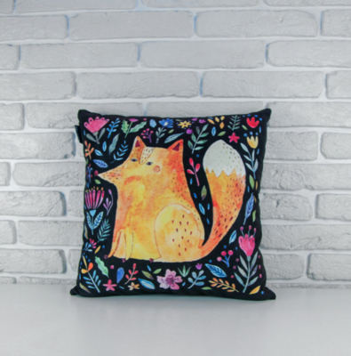 Подушка для дивана 45х45 см ««Лисиця і квіти на чорному фоні»