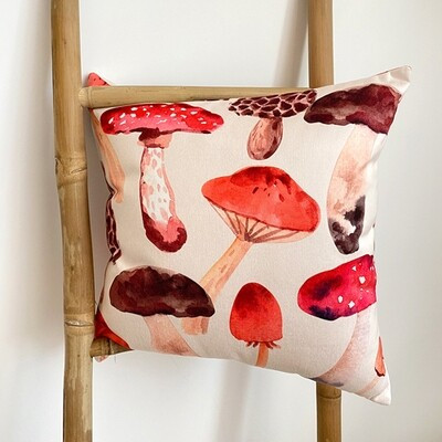 Подушка для дивана 45х45 см «Гриби»