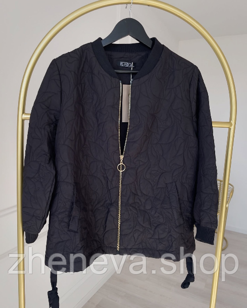 Стильна жіноча стьобана вітровка, розміри 52-62, фото 1