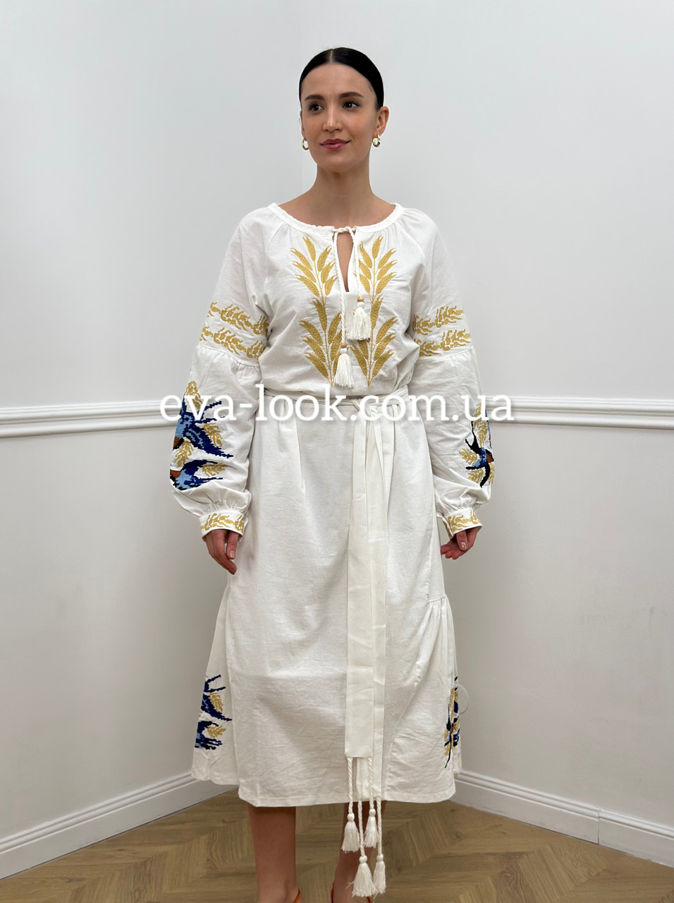 Сукня  з вишитими колосками та ластівками, фото 1