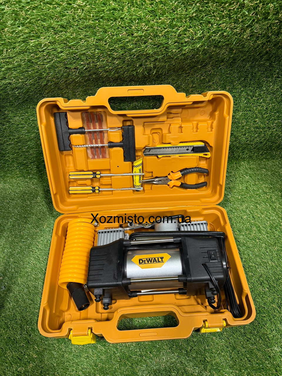 Компресор автомобільний DeWalt (72л/хв 12V, 30A) Повітряний компресор Деволт