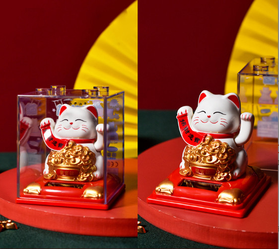 Манеки Неко зі світком на сонячній батарейці Білий