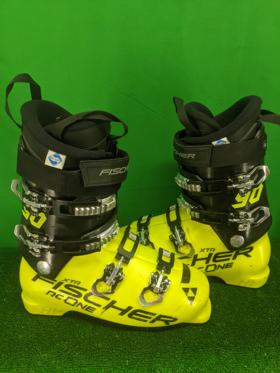 Гірськолижні черевики Fischer RC One 90 XTR 29 см б/у