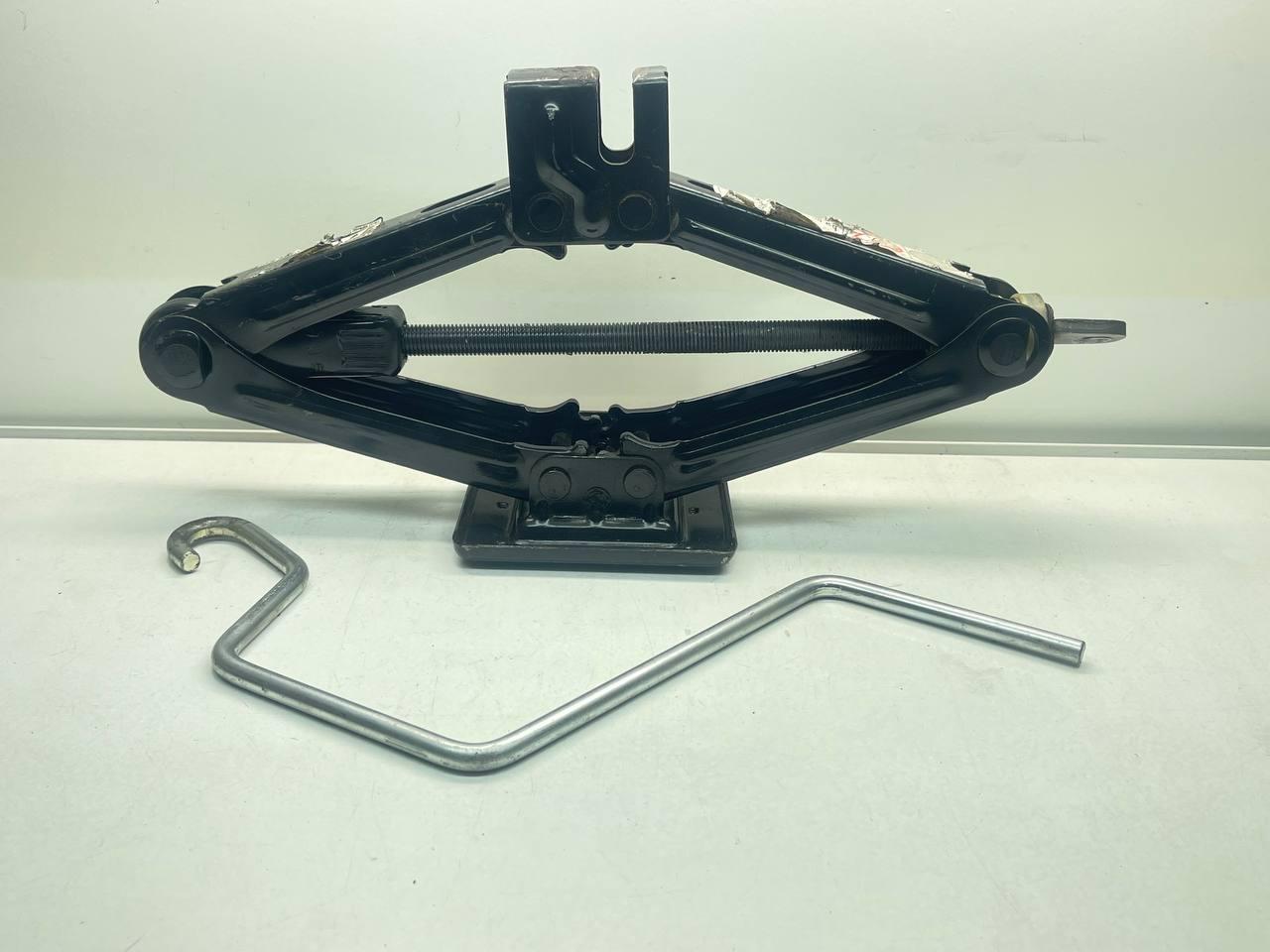 Домкрат Fiat Punto III 46522290, фото 1