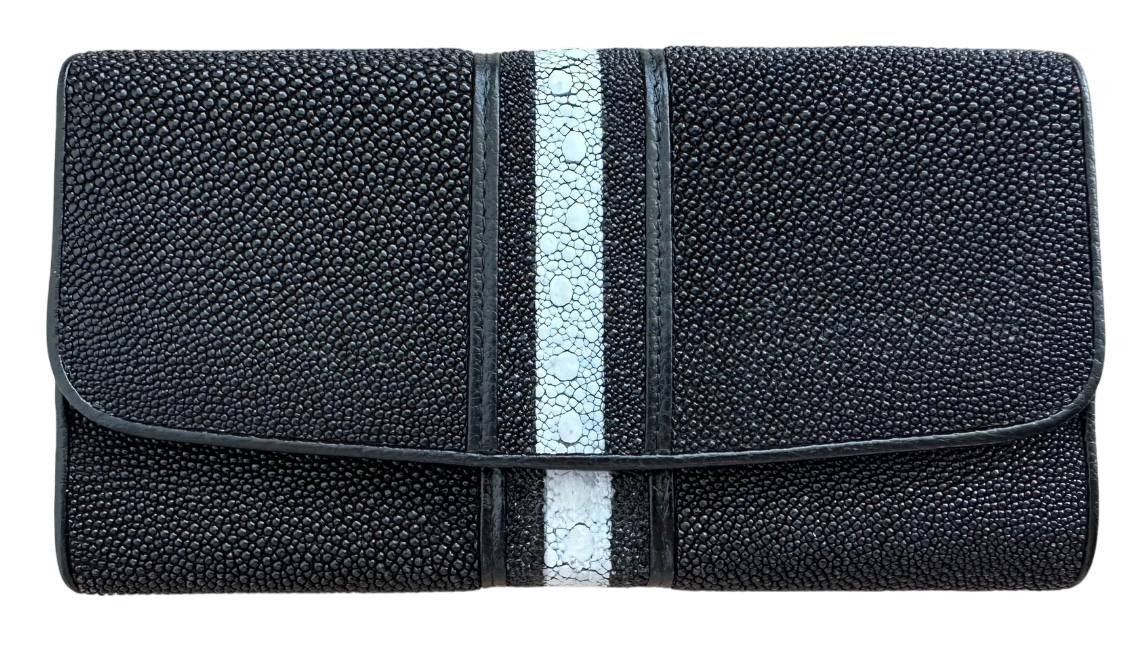 Вертикальне портмоне жіноче із натуральної шкіри ската Чорне  Ekzotic leather (stw 150)