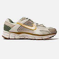 Бежеві текстильні чоловічі кросівки Nike Air Zoom Vomero 5 'Pale Ivory Oil Green' Найк Зум Вомеро