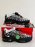 Чорно-білі текстильні жіночі кросівки Nike Air Max Plus Drift / Демісезонні Найк Тн Дріфт