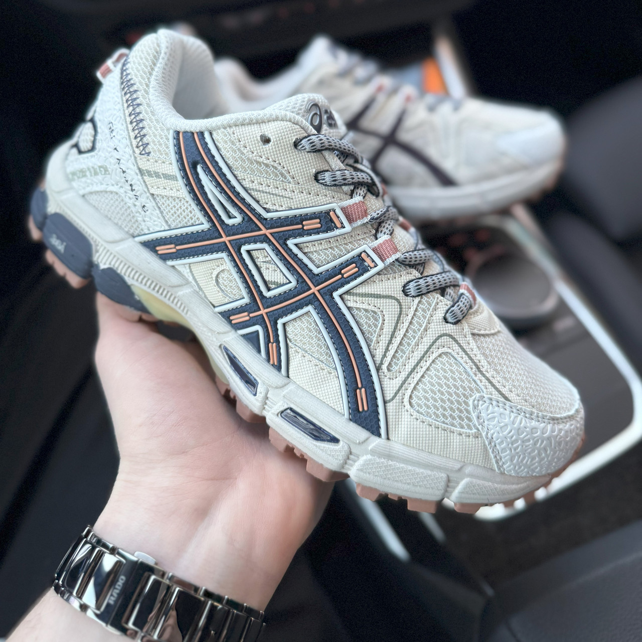 Жіночі кросівки Asics Gel Kahana 8 весна-осінь-літо повсякденні (білі з чорним). Живе фото