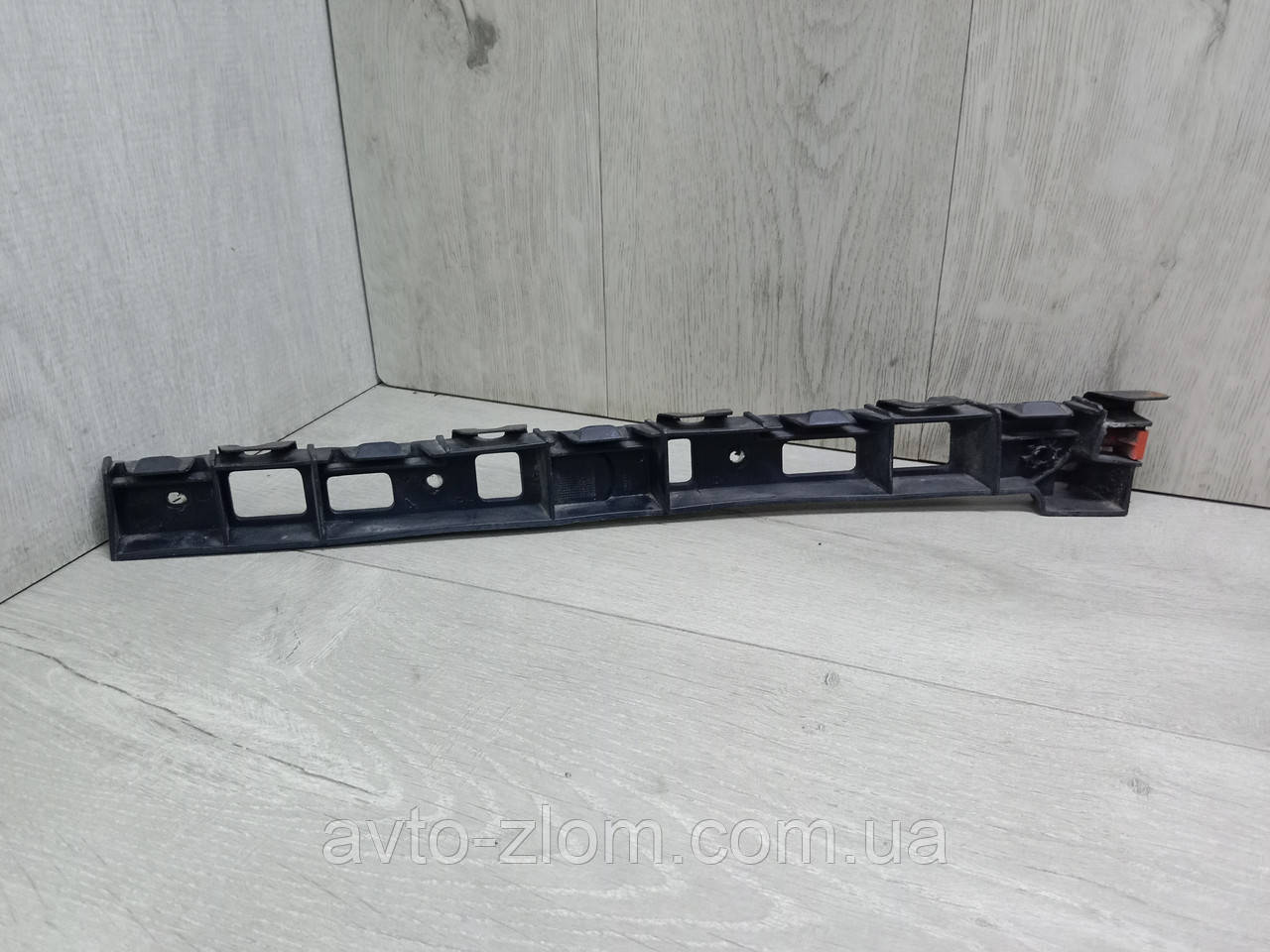 Кронштейн заднього бампера Opel Insignia, Опель Інсігнія. Правий універсал. 20972994., фото 1